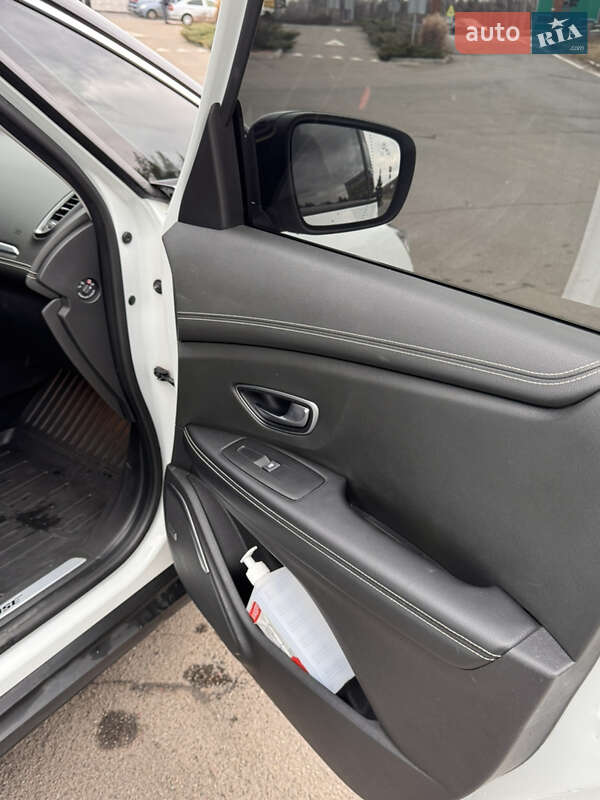 Минивэн Renault Scenic 2017 в Киеве