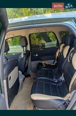 Минивэн Renault Scenic 2003 в 