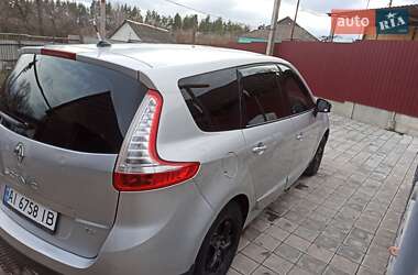Мінівен Renault Scenic 2011 в 