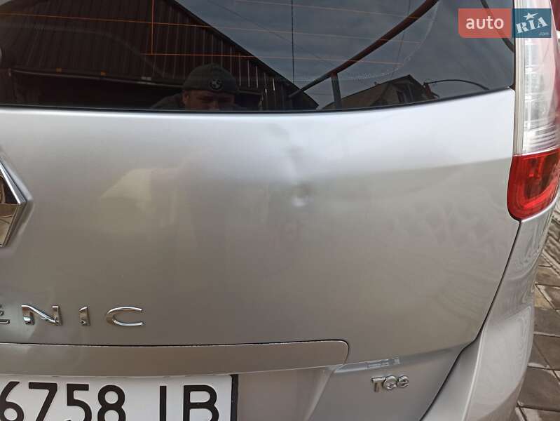 Минивэн Renault Scenic 2011 в Мироновке