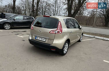 Минивэн Renault Scenic 2010 в Ровно