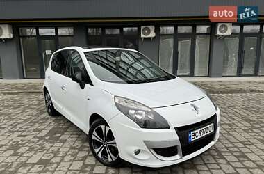 Минивэн Renault Scenic 2012 в Новояворовске