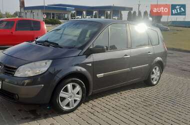 Минивэн Renault Scenic 2005 в Вараше