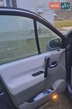 Минивэн Renault Scenic 2004 в 