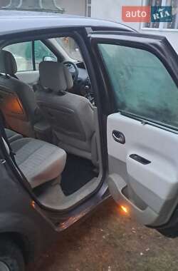 Минивэн Renault Scenic 2004 в 