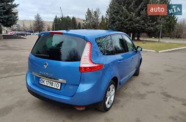 Мінівен Renault Scenic 2012 в Рівному