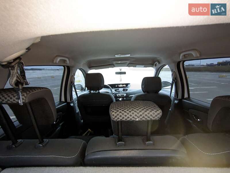 Минивэн Renault Scenic 2012 в Львове