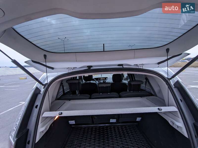 Минивэн Renault Scenic 2012 в Львове