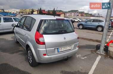 Минивэн Renault Scenic 2009 в 