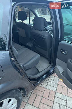 Минивэн Renault Scenic 2006 в 