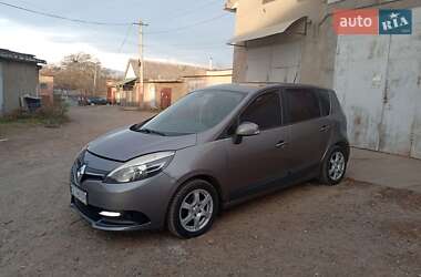 Мінівен Renault Scenic 2013 в Чернівцях