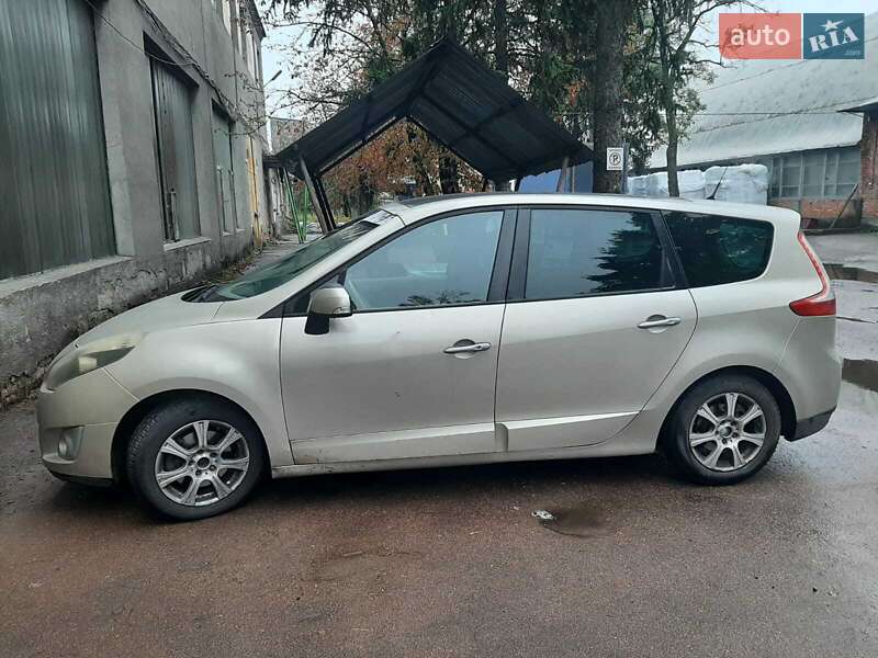 Минивэн Renault Scenic 2009 в Житомире