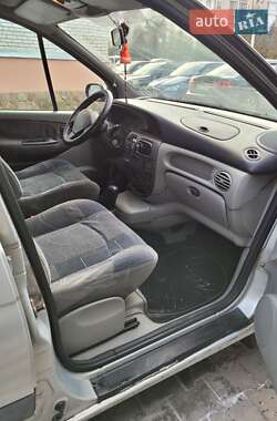 Минивэн Renault Scenic 2000 в 