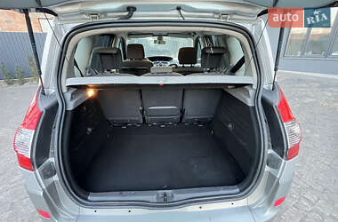 Минивэн Renault Scenic 2009 в 