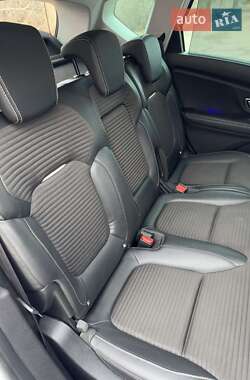 Минивэн Renault Scenic 2017 в 
