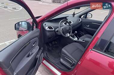 Минивэн Renault Scenic 2010 в 