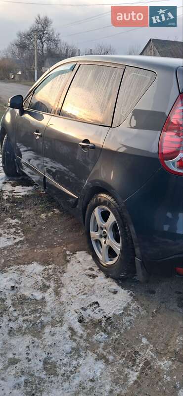 Минивэн Renault Scenic 2011 в Запорожье