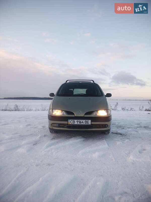 Мінівен Renault Scenic 1999 в Ічні