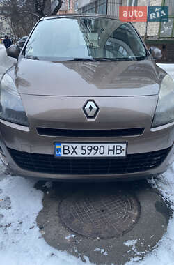 Універсал Renault Scenic 2009 в Києві