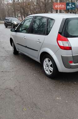 Минивэн Renault Scenic 2005 в Славянске