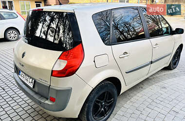 Минивэн Renault Scenic 2006 в Сторожинце