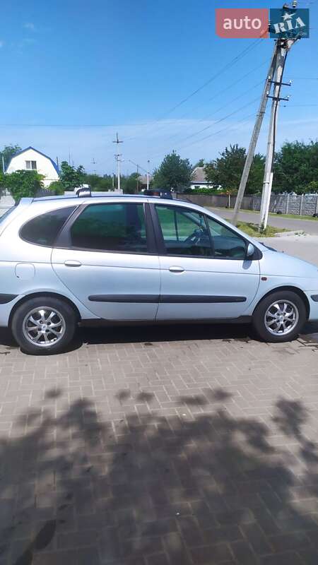 Минивэн Renault Scenic 2002 в Золотоноше