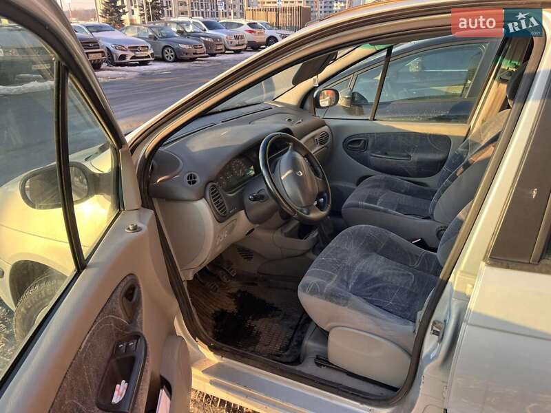Минивэн Renault Scenic 2001 в Киеве