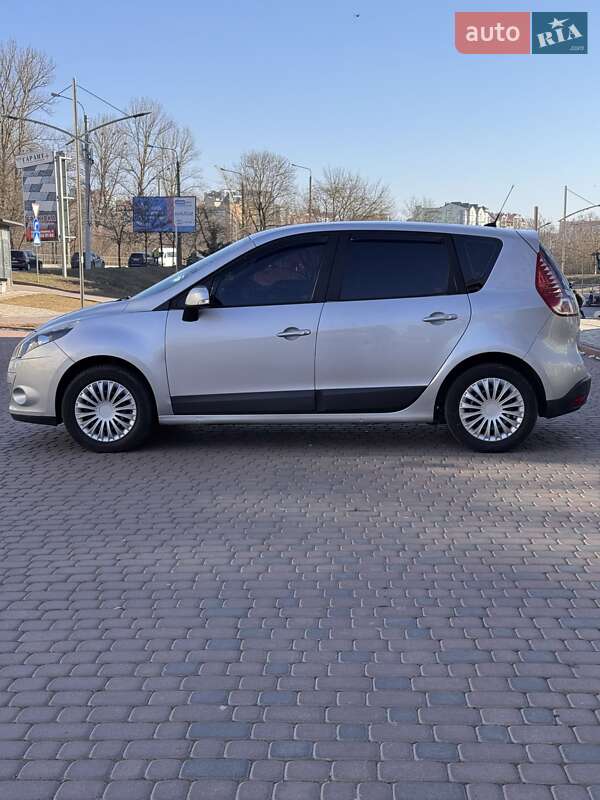 Минивэн Renault Scenic 2010 в Ивано-Франковске