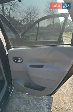Минивэн Renault Scenic 2006 в 