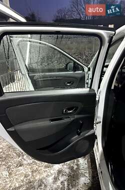 Мінівен Renault Scenic 2012 в 