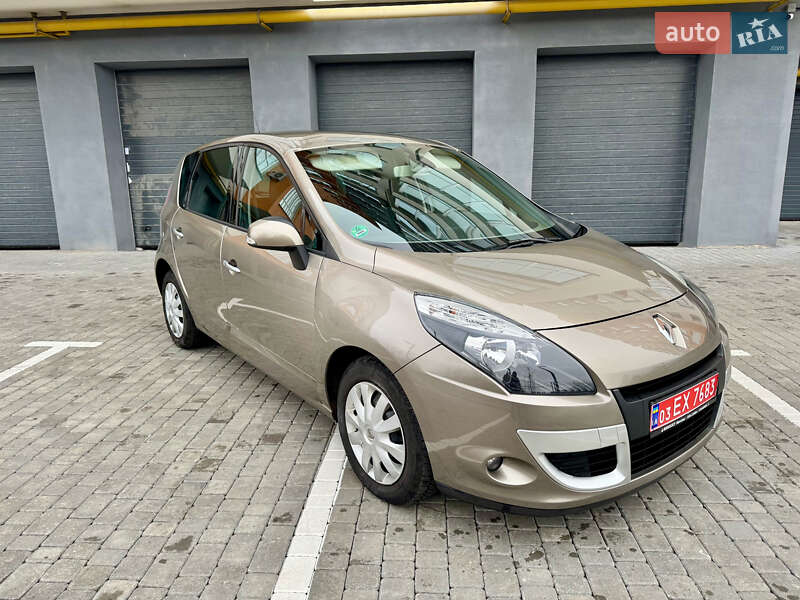 Минивэн Renault Scenic 2010 в Виннице