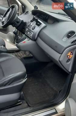 Минивэн Renault Scenic 2007 в 