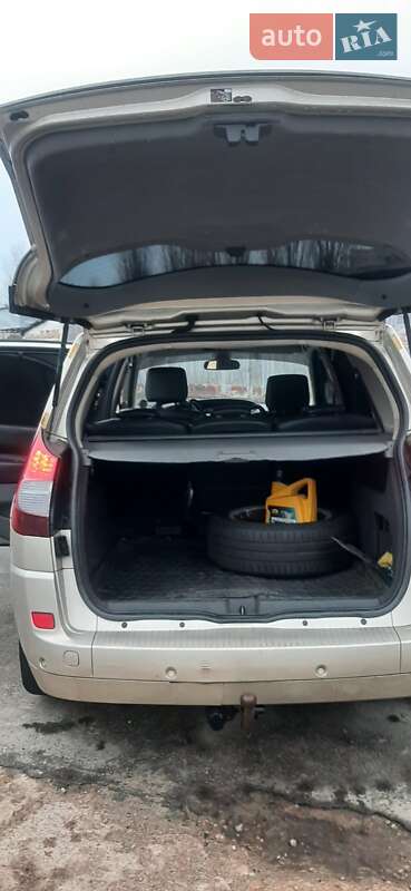 Минивэн Renault Scenic 2007 в Киеве