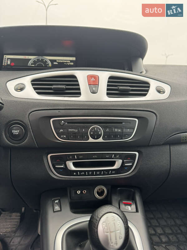 Минивэн Renault Scenic 2010 в Киеве фото 7 Минивэн Renault Scenic 2010 в Киеве