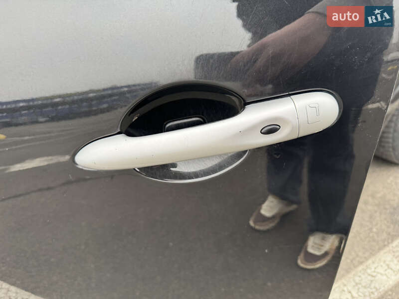 Минивэн Renault Scenic 2010 в Киеве фото 30 Минивэн Renault Scenic 2010 в Киеве