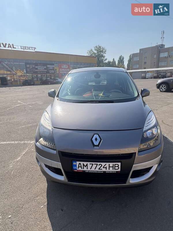 Минивэн Renault Scenic 2009 в Вишневом