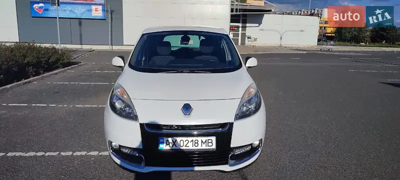 Renault Scenic 2012
