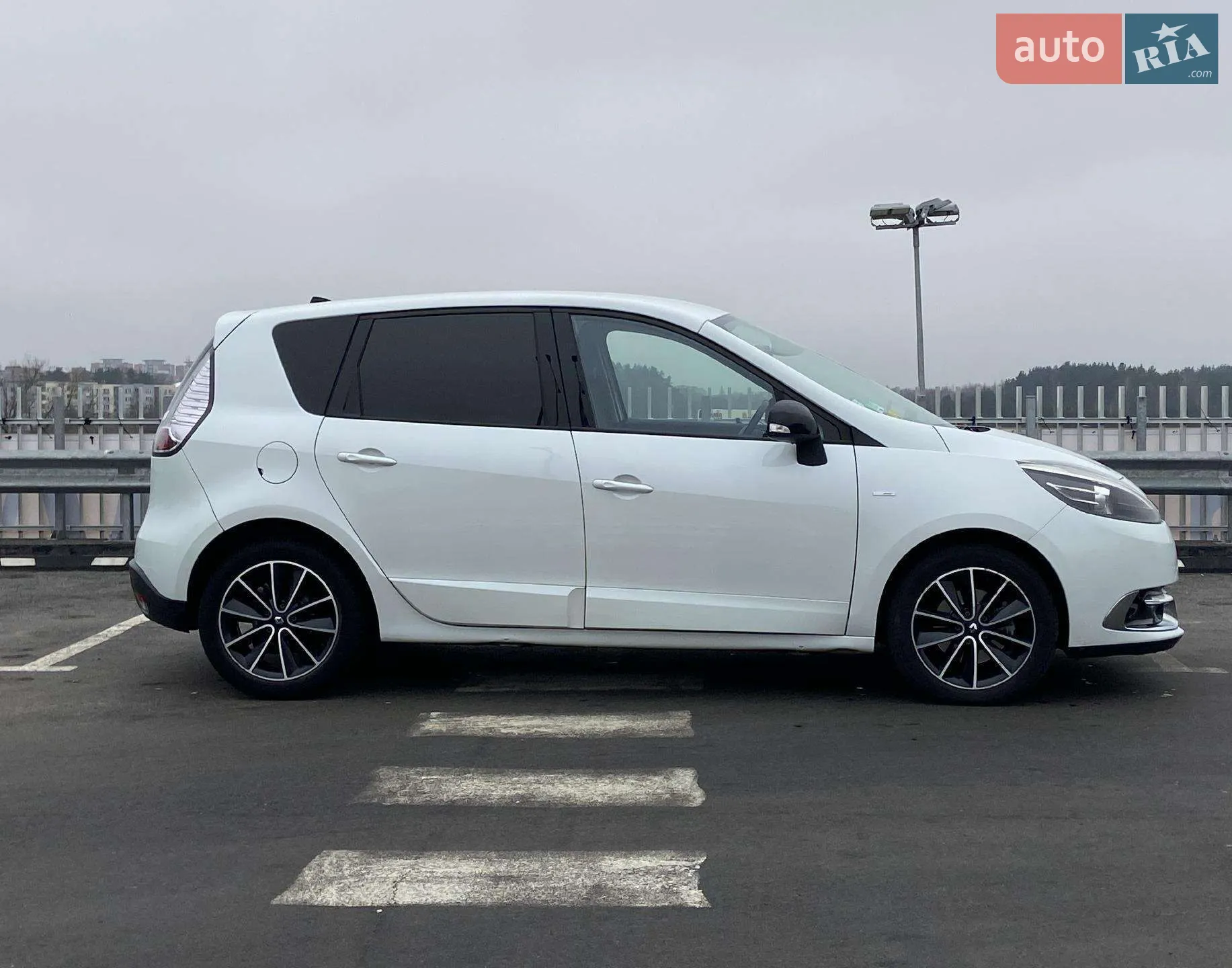 2013 Renault Scenic - мініатюра 2