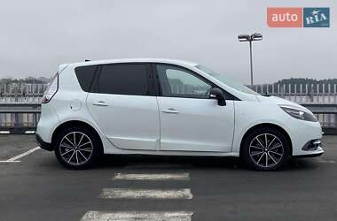 Минивэн Renault Scenic 2013 в 