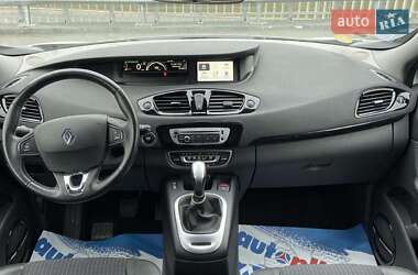 Минивэн Renault Scenic 2013 в 