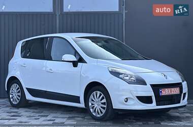 Минивэн Renault Scenic 2010 в Ивано-Франковске