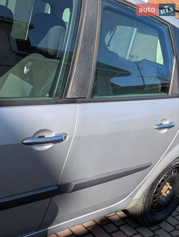 Мінівен Renault Scenic 2005 в Стрию