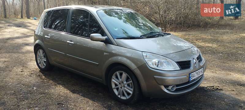 Минивэн Renault Scenic 2007 в Александрие