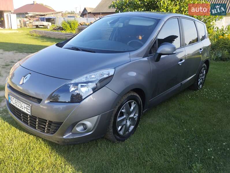 Минивэн Renault Scenic 2011 в Луцке