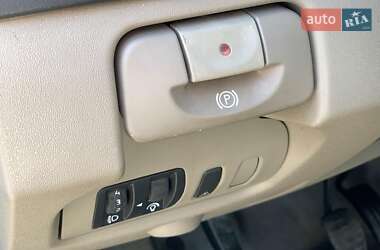 Минивэн Renault Scenic 2003 в 