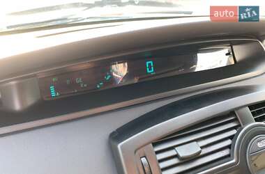 Минивэн Renault Scenic 2003 в 