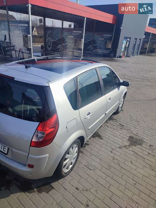 Минивэн Renault Scenic 2007 в Ровно