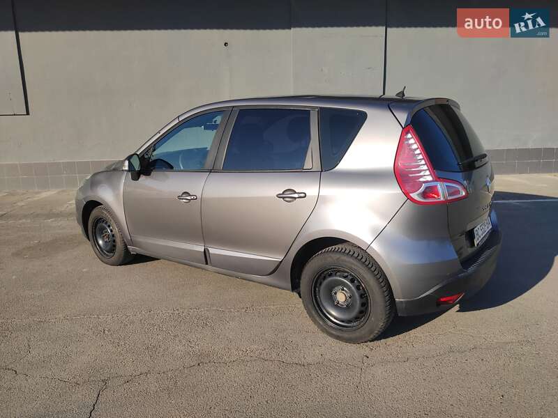 Минивэн Renault Scenic 2011 в Львове