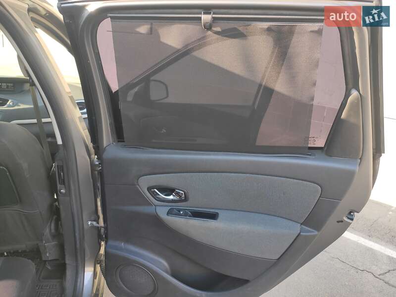 Минивэн Renault Scenic 2011 в Львове
