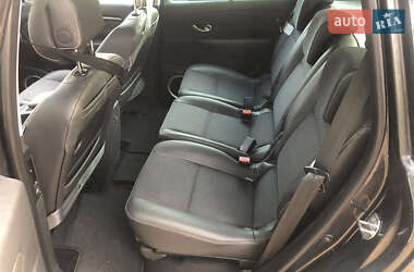 Минивэн Renault Scenic 2011 в 